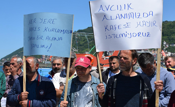 Trabzonlular, ‘Kafes Balıkçılığı Projesi’ne tepki gösterdi