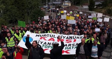 Cengiz İnşaat İşçi Haklarını Gasp Ediyor