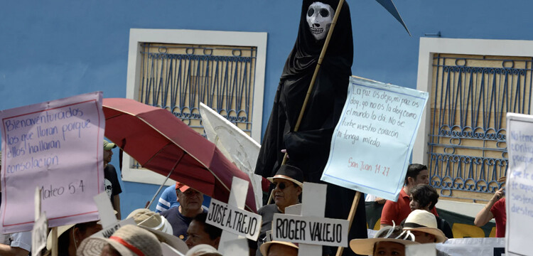 Sadece Doğa Değil Savunucuları da Tehlike Altında