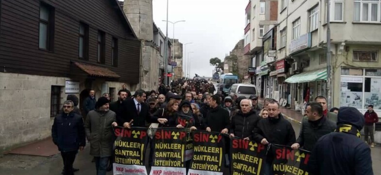 Sinop’ta Nükleer Karşıtlar Toplantıya Alınmadı Üstüne Birde Biber Gazı Yedi