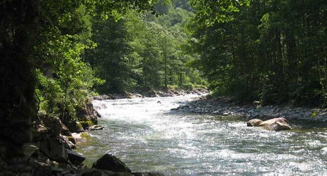 Hemşin’de tüm yerel aktörler bir araya gelerek HES’e karşı imza verdi