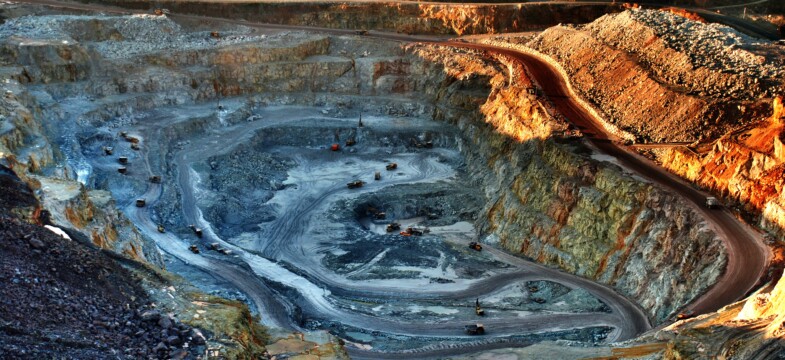 Artvin Murgul Eti Bakır tesislerinde atık su havuzunda sızıntı