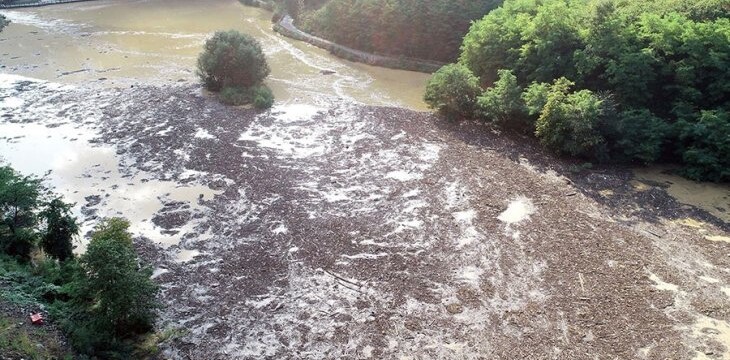 Sera Gölü çöp ve balçıkla kaplandı