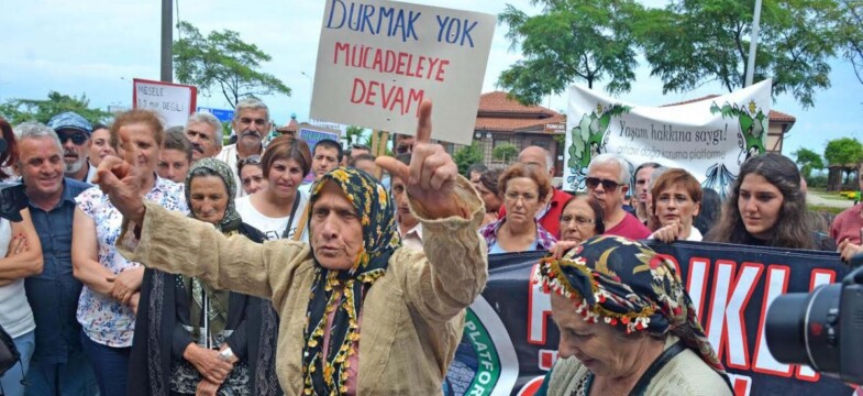 Avukatları mücadeleden de tasfiye edecek değilsiniz ya!