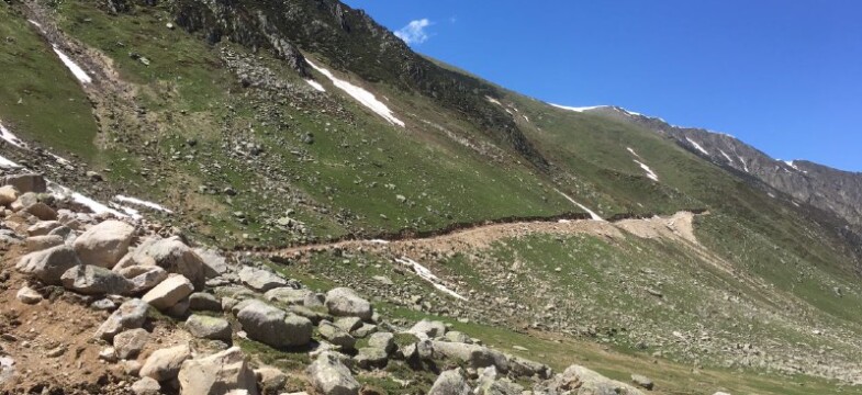 Önce katliam sonra izin