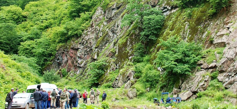 Halkın Katılımı Toplantısı yapılmadı: Şirket sahibi ile Bakanlık temsilcisi aynı otomobilde