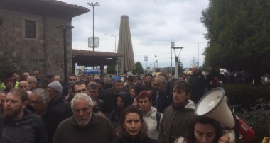 Fındıklı halkının protesto ettiği sahil ihalesi iptal edildi