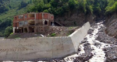 Trabzon’da köylüler HES’lerden şikayetçi: Devlet bunları başımızdan kaldırsın