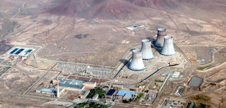 METSAMOR NÜKLEER SANTRALI’NIN HEDEF ALINMASINI KINIYORUZ!