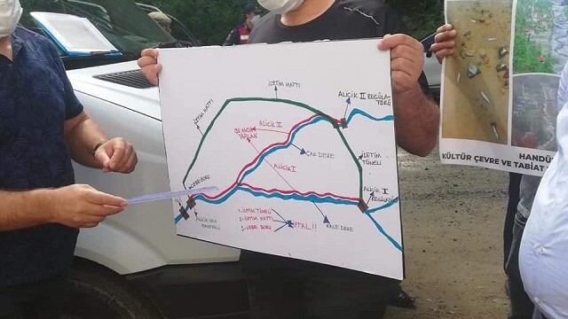 ‘Dozeri, kepçeyi kapan bu dereye koşuyor’