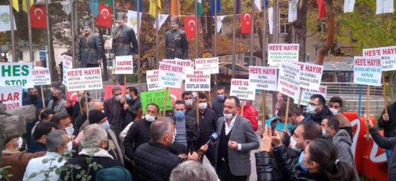 Yusufeli’de 15 muhtar ve köylüler HES’lere karşı eylem yaptı