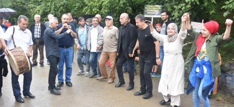 Giresun Çanakçı’da köylüler HES’e karşı yürüdüler