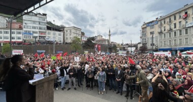 Giresunlular AKP’li Alagöz’e seslendi: “Andır galsın madeniniz”